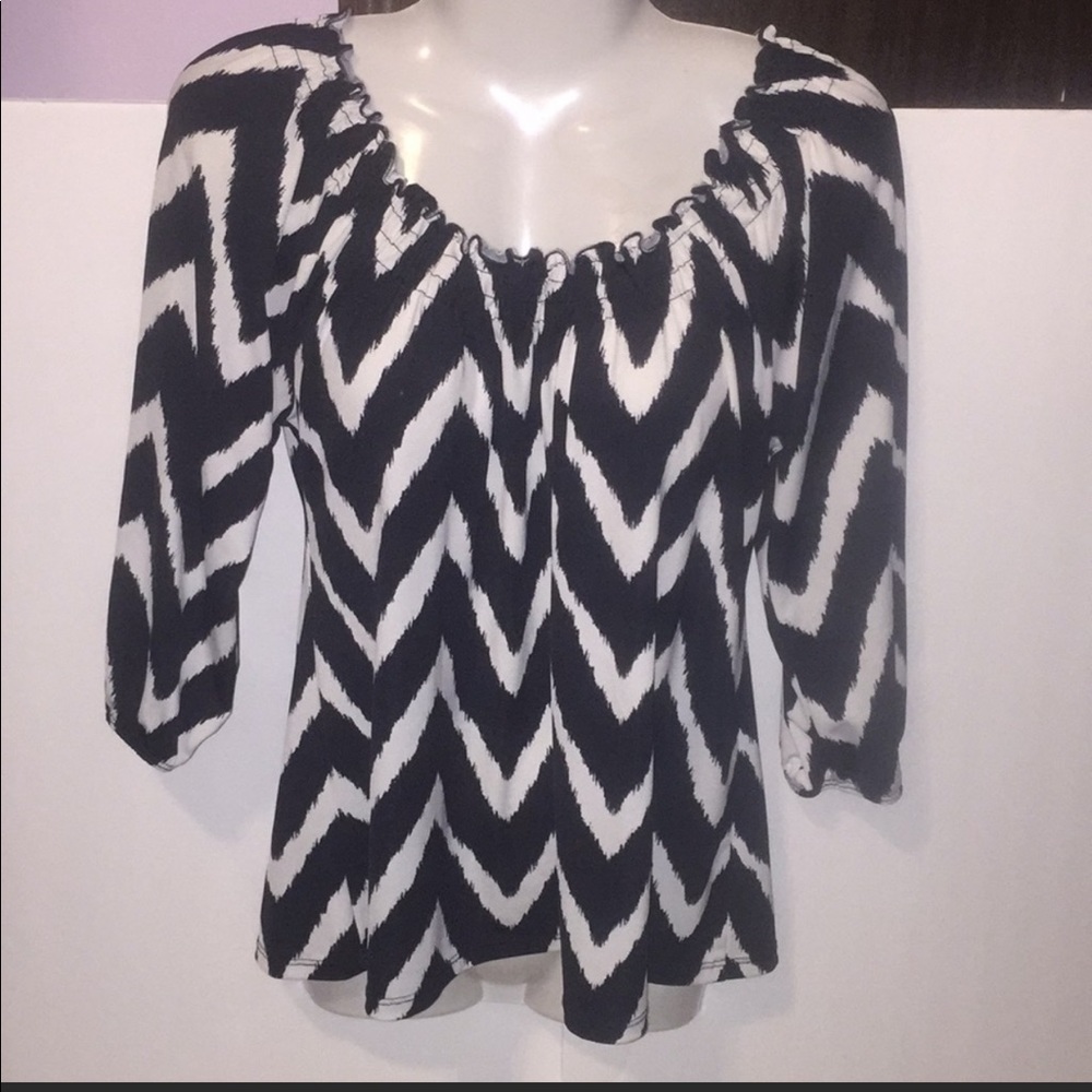 Black white top